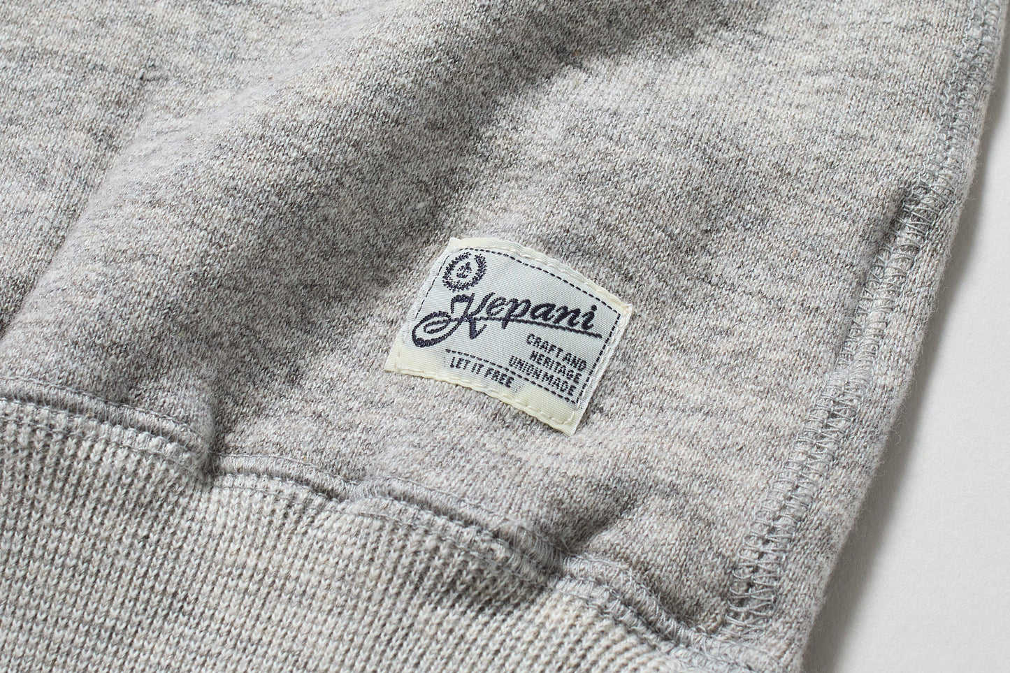 KP5034MS 　ラフィー裏起毛　LAIE  MOCK NECK with POCKET